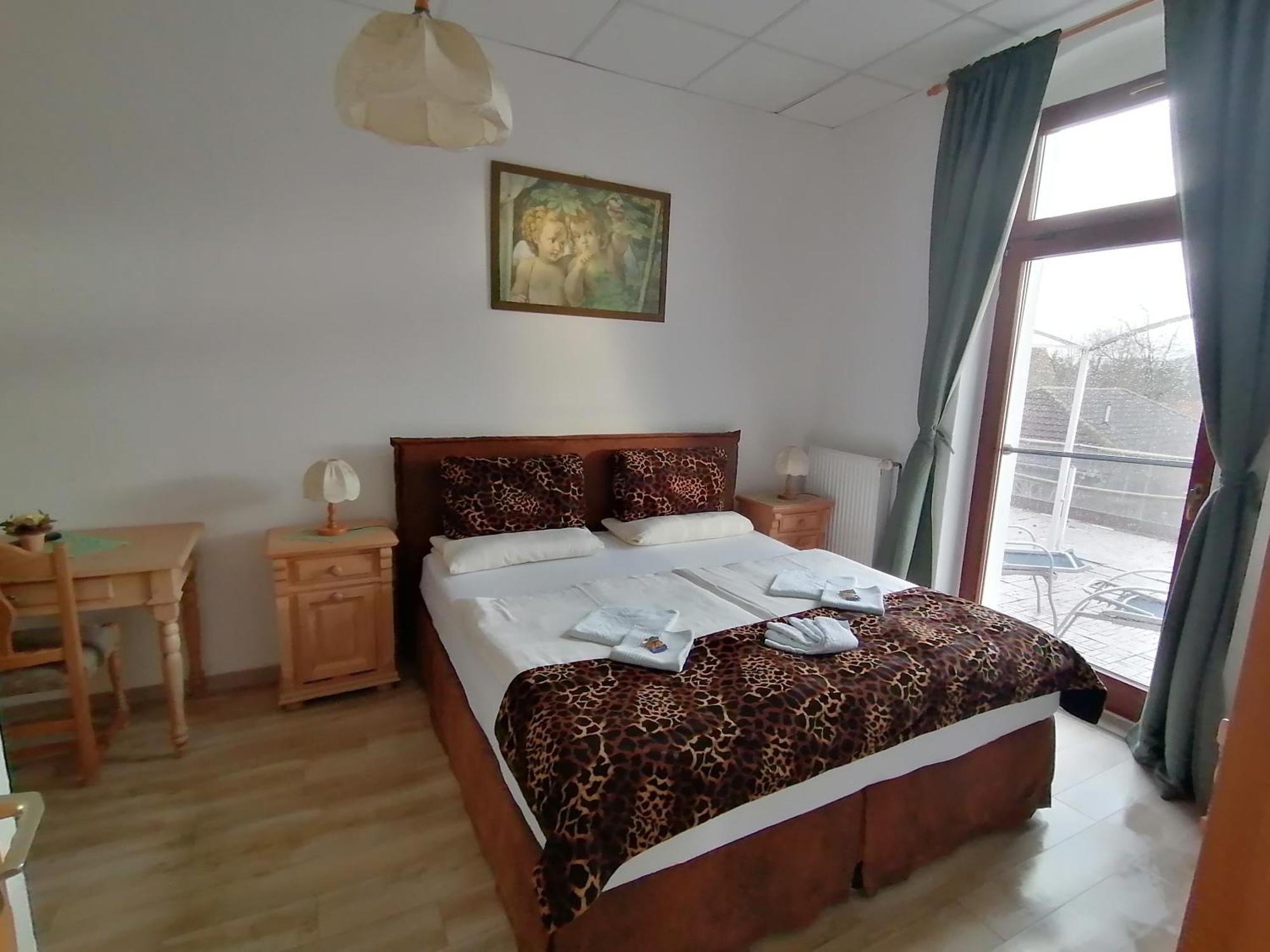 Landhotel Storchenkrug Ruhstadt Luaran gambar