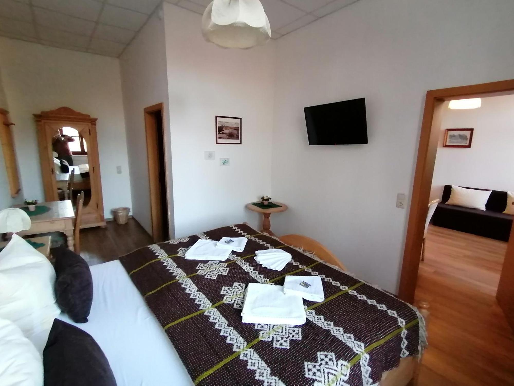 Landhotel Storchenkrug Ruhstadt Luaran gambar